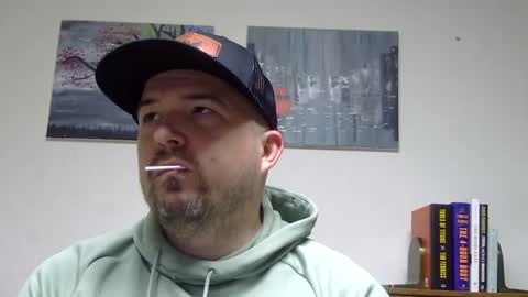 Snapshot of lj345689 chatting on 02/14/25, 11:31 lj345689 online show from 02/14/25, 11:31