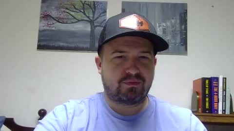 Snapshot of lj345689 chatting on 03/03/25, 02:04 lj345689 online show from 03/03/25, 02:04