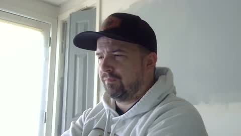 Snapshot of lj345689 chatting on 03/05/25, 08:32 lj345689 online show from 03/05/25, 08:32