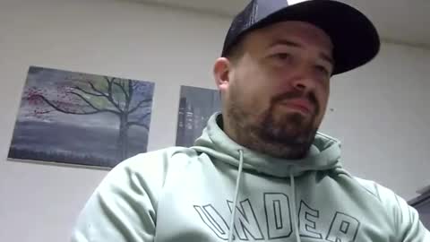 Snapshot of lj345689 chatting on 03/08/25, 02:45 lj345689 online show from 03/08/25, 02:45