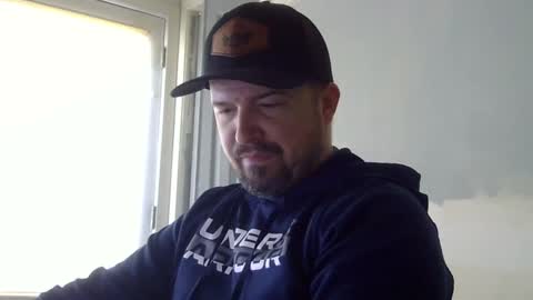 Snapshot of lj345689 chatting on 03/11/25, 04:18 lj345689 online show from 03/11/25, 04:18