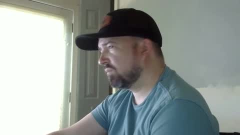 Snapshot of lj345689 chatting on 09/17/25, 06:42 lj345689 online show from 09/17/25, 06:42