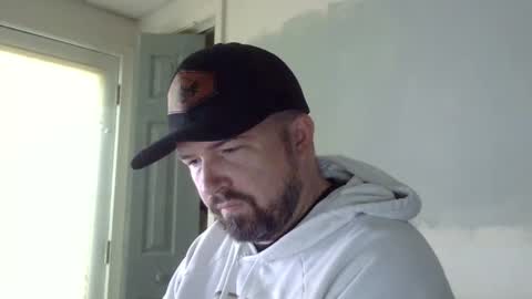 Snapshot of lj345689 chatting on 09/18/25, 04:42 lj345689 online show from 09/18/25, 04:42