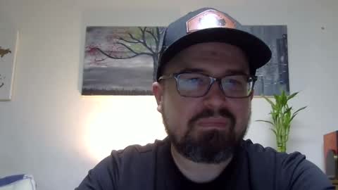 Snapshot of lj345689 chatting on 10/27/25, 12:47 lj345689 online show from 10/27/25, 12:47