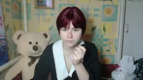 Snapshot of llevella chatting on 10/21/25, 09:43 Sevy online show from 10/21/25, 09:43