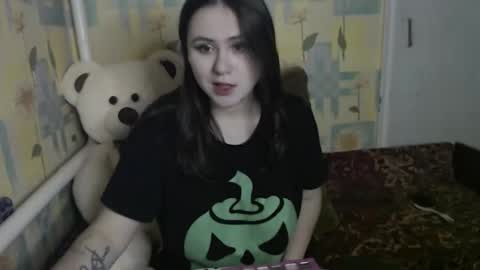 Snapshot of llevella chatting on 11/01/25, 06:43 Sevy online show from 11/01/25, 06:43