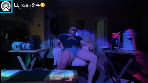 Snapshot of lljoey84 chatting on 03/02/26, 05:08 lljoey84 online show from 03/02/26, 05:08