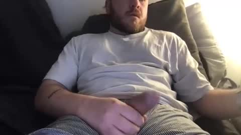 lloydb3600 online show from 04/19/26, 05:34