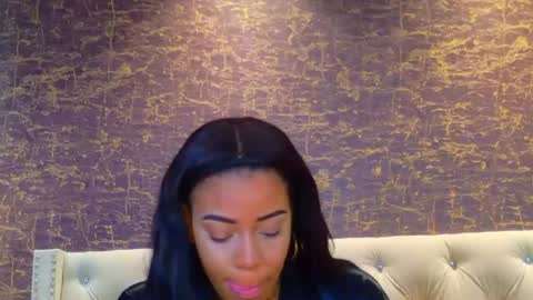 Snapshot of loana_vegas chatting on 06/20/26, 04:10 LOANA online show from 06/20/26, 04:10