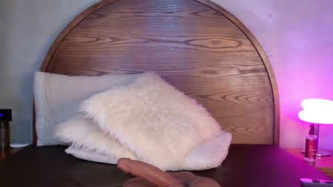 Snapshot of loana_vegas chatting on 07/10/26, 04:42 LOANA online show from 07/10/26, 04:42