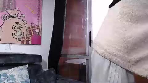 Snapshot of lobocruzhair1 chatting on 02/04/25, 11:27 lobocruzlatino online show from 02/04/25, 11:27