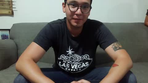 Snapshot of lobomx19 chatting on 04/03/26, 12:41 Lobo online show from 04/03/26, 12:41