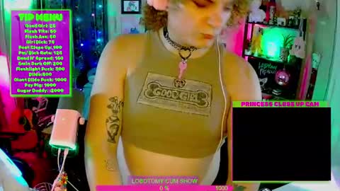 Snapshot of lobotomyprincess chatting on 07/11/26, 05:10 LobotomyPrincess online show from 07/11/26, 05:10