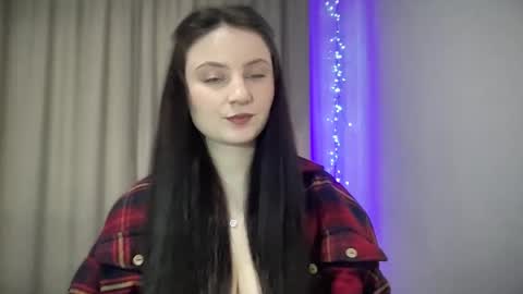 Snapshot of locaalis1 chatting on 02/26/25, 02:25 locaalis1 online show from 02/26/25, 02:25