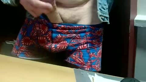 Snapshot of lodewijks chatting on 10/26/25, 05:41 lodewijks online show from 10/26/25, 05:41