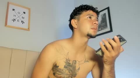 Snapshot of logan_9_ chatting on 05/31/26, 04:20 logan online show from 05/31/26, 04:20