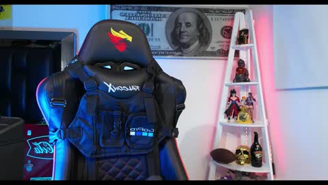 logan_hugh8 online show from 12/13/24, 09:46