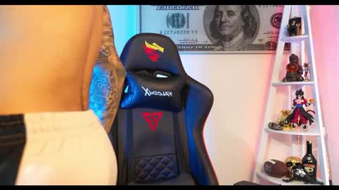 logan_hugh8 online show from 02/22/25, 05:57