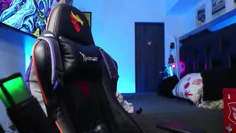 logan_hugh8 online show from 02/08/26, 05:55