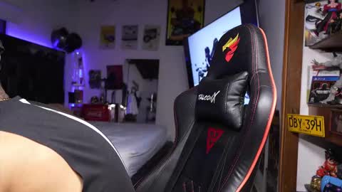 logan_hugh8 online show from 03/16/26, 05:44