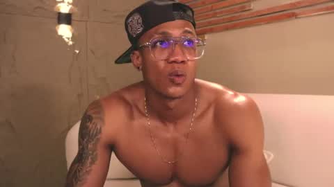 logan_varela online show from 03/01/25, 06:13