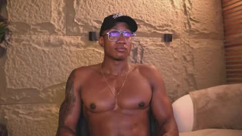 logan_varela online show from 03/12/25, 10:39