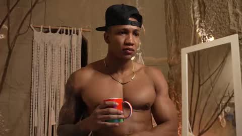 logan_varela online show from 09/19/25, 11:22