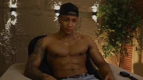 logan_varela online show from 11/22/25, 08:35