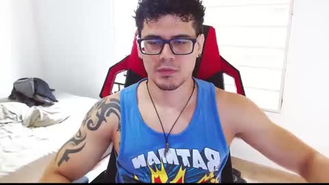 Snapshot of loganandrwz chatting on 02/01/26, 05:22 Loganandrwz online show from 02/01/26, 05:22