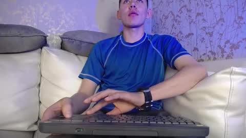 Loganfoster  online show from 11/25/25, 08:31