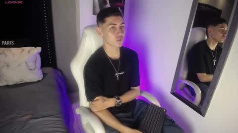 Loganfoster  online show from 01/31/26, 09:35