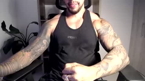 Snapshot of loganhod chatting on 07/11/26, 11:28 Logan Wolfp online show from 07/11/26, 11:28