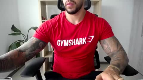 Snapshot of loganhod chatting on 07/17/26, 10:03 Logan Wolfp online show from 07/17/26, 10:03