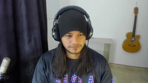 Snapshot of loganhot22 chatting on 01/07/25, 06:05 Logan online show from 01/07/25, 06:05