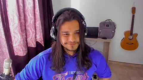 Snapshot of loganhot22 chatting on 01/18/25, 02:23 Logan online show from 01/18/25, 02:23