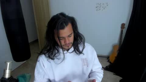 Snapshot of loganhot22 chatting on 06/01/26, 04:14 Logan online show from 06/01/26, 04:14