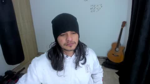Snapshot of loganhot22 chatting on 06/16/26, 04:04 Logan online show from 06/16/26, 04:04