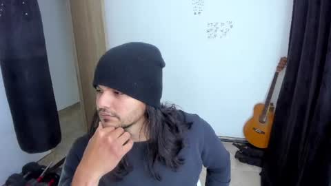 Snapshot of loganhot22 chatting on 06/20/26, 03:20 Logan online show from 06/20/26, 03:20