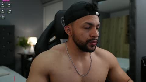 loganmartinx online show from 09/18/25, 11:18