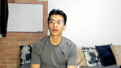 Snapshot of logannick chatting on 04/23/26, 03:41 Logan online show from 04/23/26, 03:41
