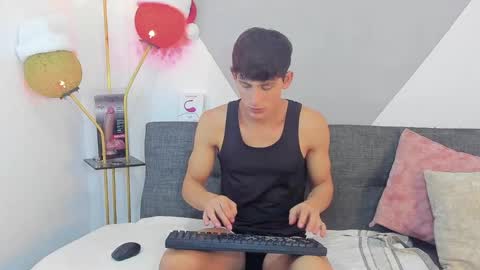 Snapshot of loganoficialx chatting on 12/22/24, 09:11 loganoficialx online show from 12/22/24, 09:11