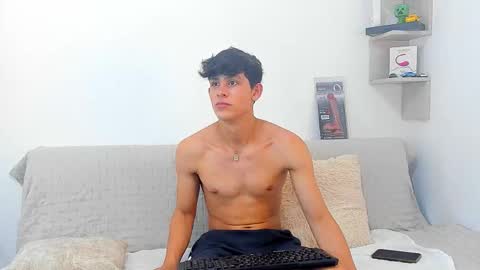 Snapshot of loganoficialx chatting on 09/10/25, 08:58 loganoficialx online show from 09/10/25, 08:58