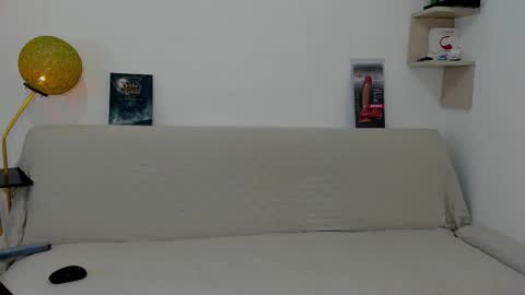 Snapshot of loganoficialx chatting on 10/23/25, 10:47 loganoficialx online show from 10/23/25, 10:47