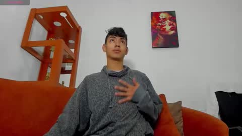 Snapshot of logantwink18 chatting on 09/21/25, 11:45 logantwink18 online show from 09/21/25, 11:45