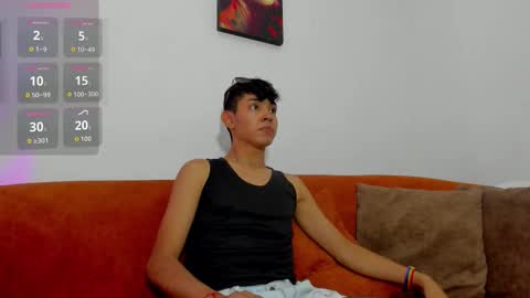 Snapshot of logantwink18 chatting on 09/25/25, 12:14 logantwink18 online show from 09/25/25, 12:14