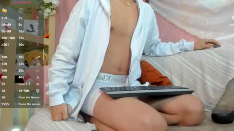 logantwink18 online show from 03/14/26, 11:48