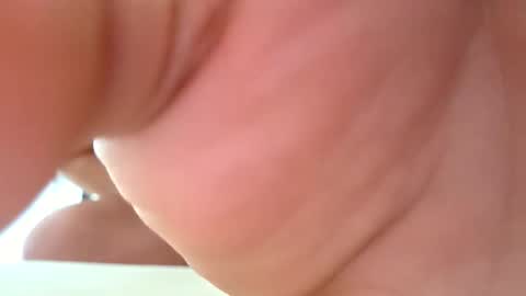 Snapshot of logitech0000 chatting on 11/24/25, 07:19 logitech0000 online show from 11/24/25, 07:19