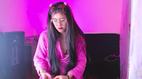 Lois online show from 02/23/26, 04:15