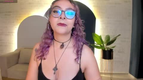 Snapshot of loiseharper chatting on 05/08/26, 03:01 Loise online show from 05/08/26, 03:01