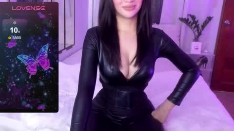 Mistress L online show from 12/23/25, 10:46